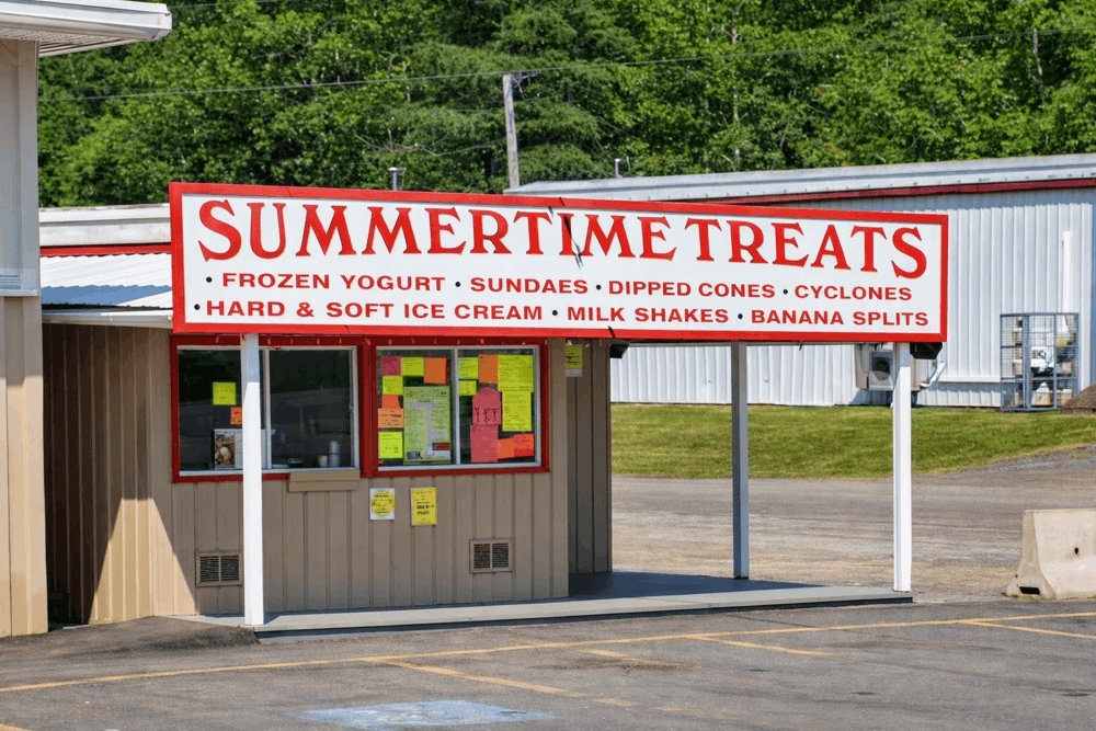 Summertime Treats ice cream stand near the Shubenacadie River tidal bore rafting area in Nova Scotia